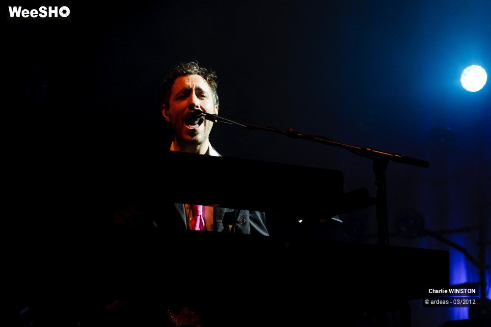 7/37 photos du spectacle Charlie Winston