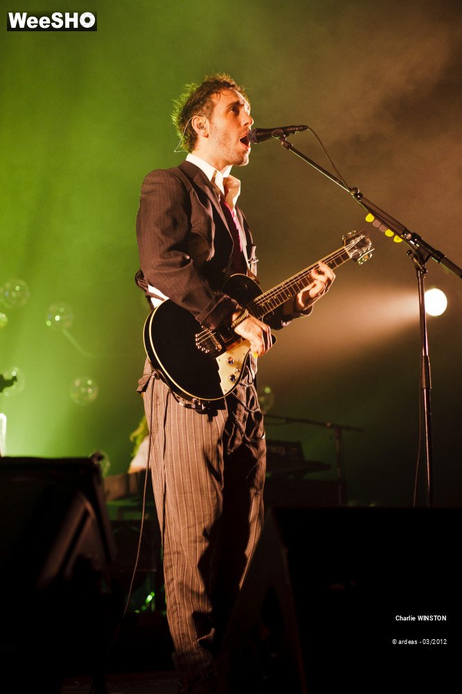18/37 photos du spectacle Charlie Winston