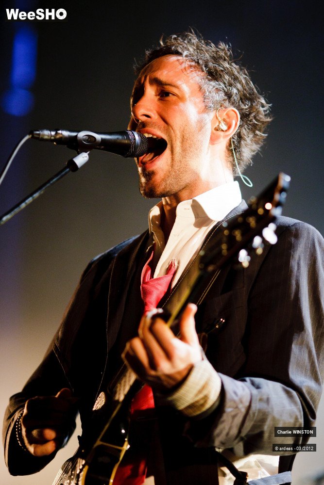 19/37 photos du spectacle Charlie Winston