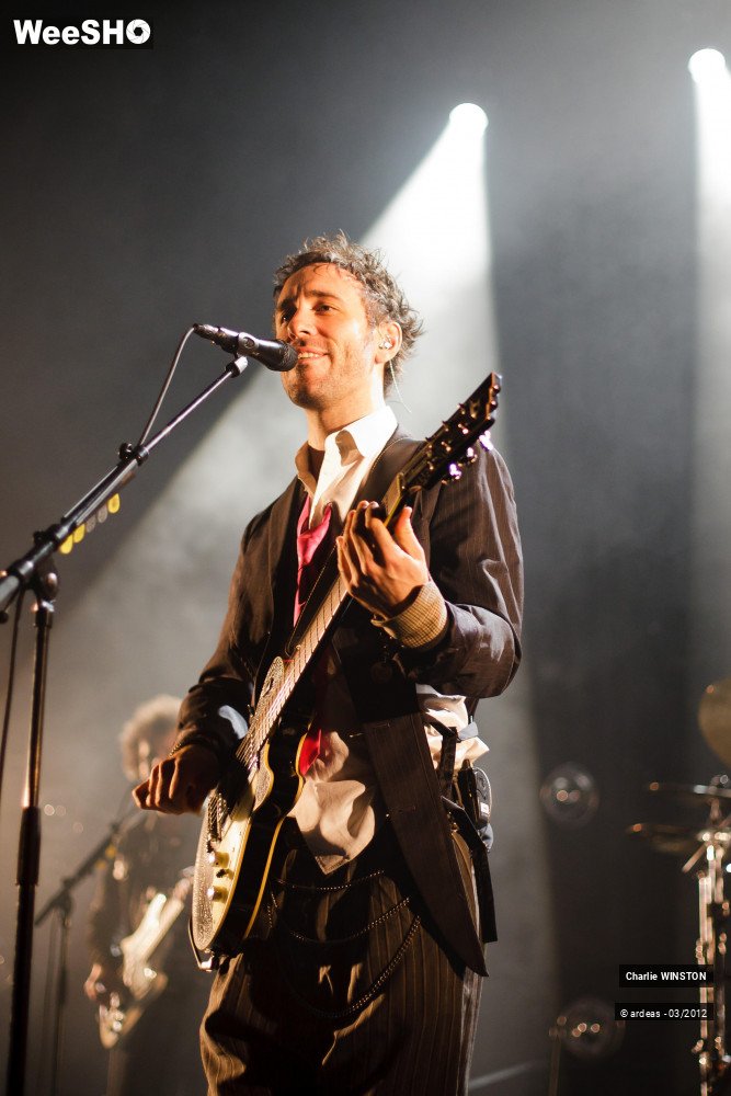 30/37 photos du spectacle Charlie Winston