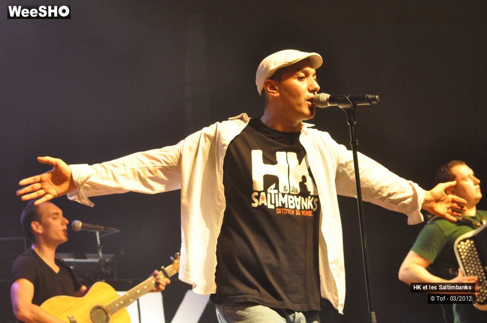 38/50 photos du spectacle HK et les Saltimbanks