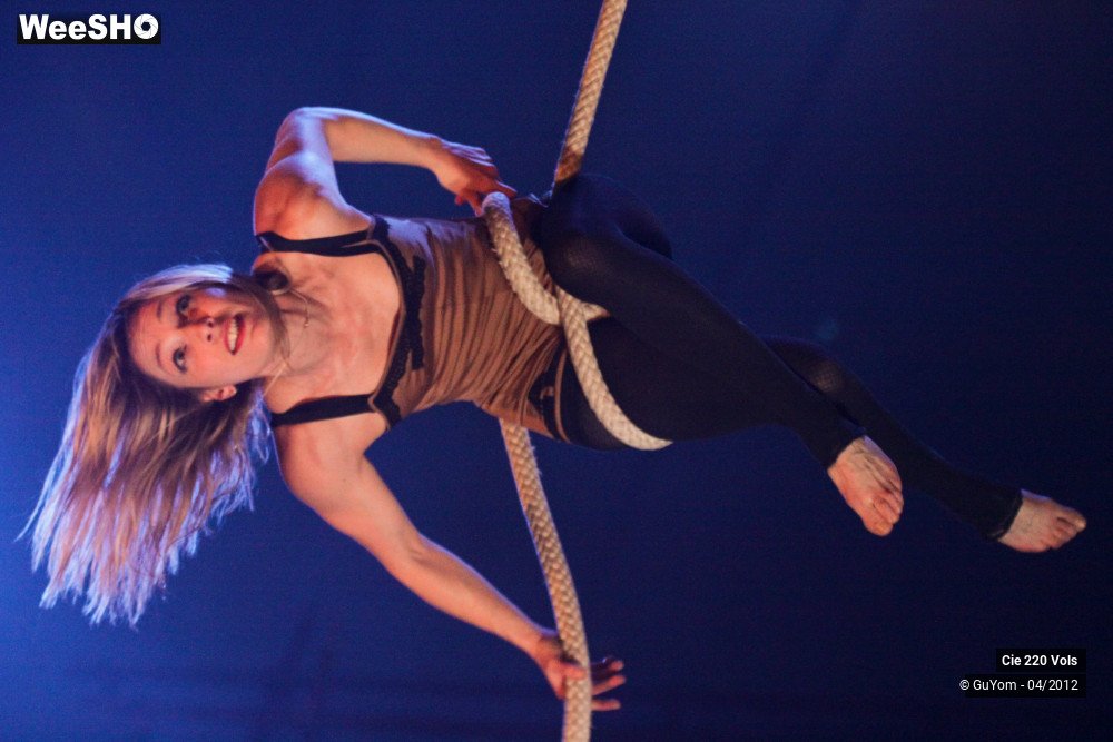 14/47 photos du spectacle Larsen ...en haut