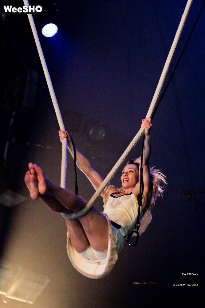 26/47 photos du spectacle Larsen ...en haut