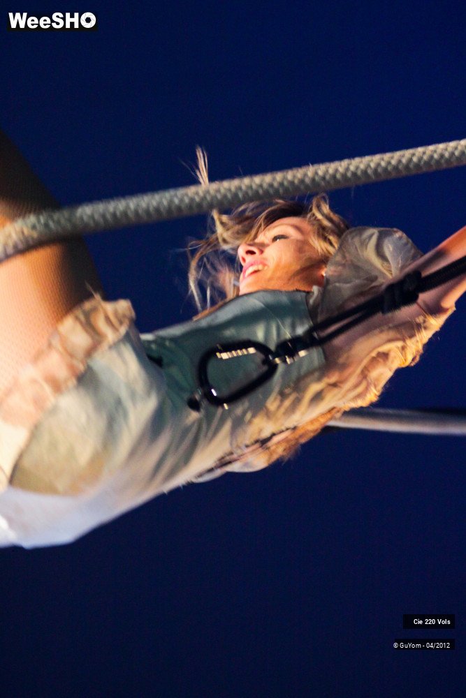 32/47 photos du spectacle Larsen ...en haut