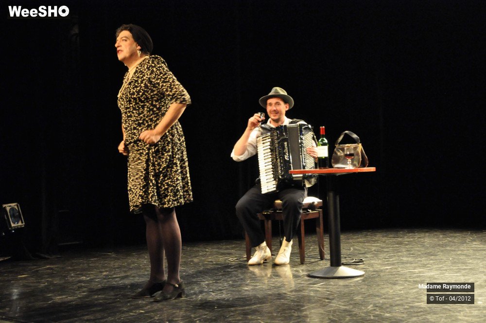 8/27 photos du spectacle Madame Raymonde