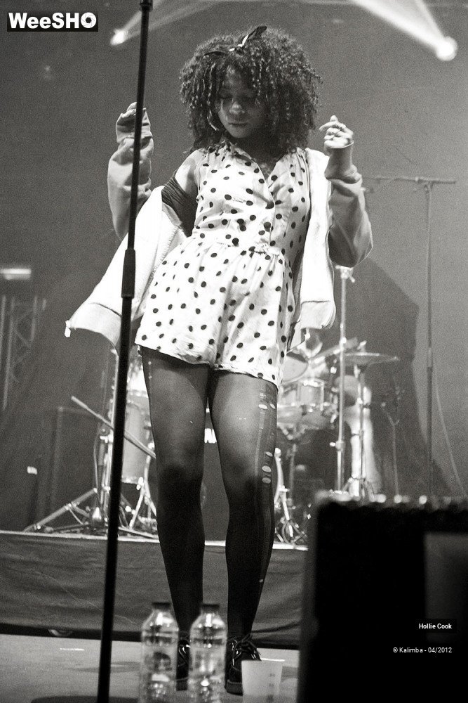 20/24 photos du spectacle Hollie Cook