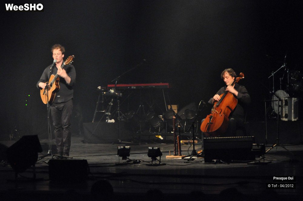 22/22 photos du spectacle Presque Oui