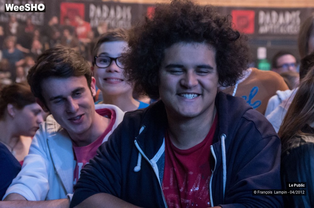 6/37 photos du spectacle Simple Plan Ambiance