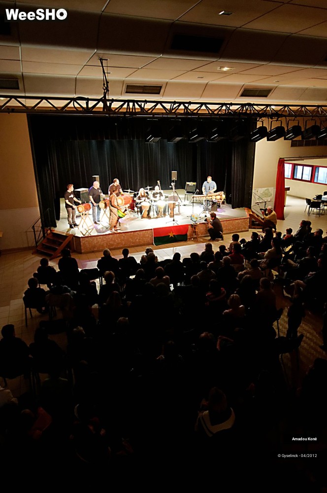 19/25 photos du spectacle Amadou Koné