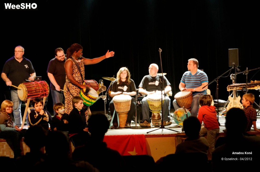 21/25 photos du spectacle Amadou Koné