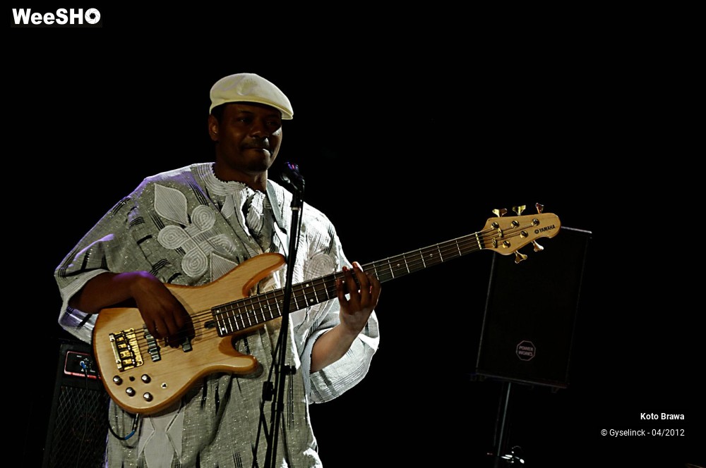 13/27 photos du spectacle Koto Brawa