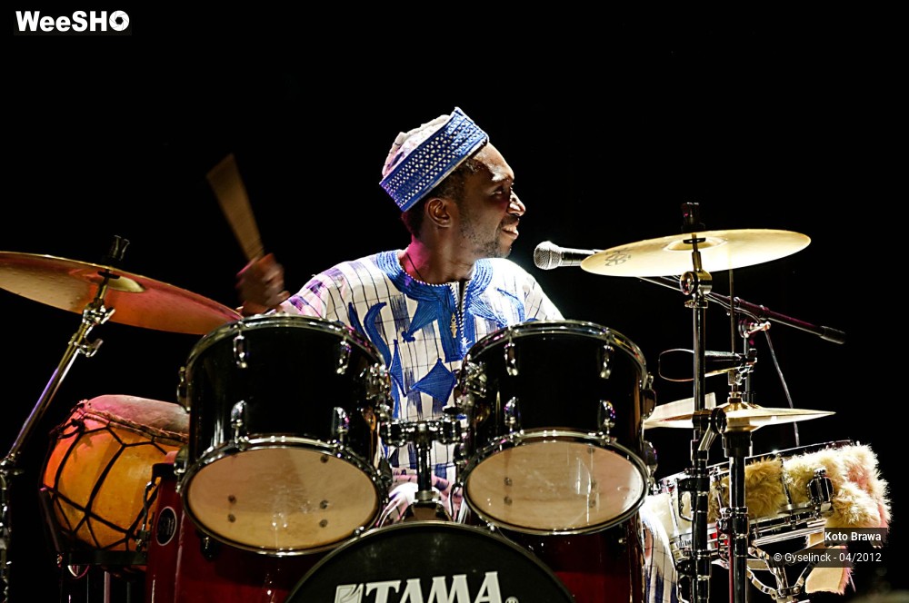 15/27 photos du spectacle Koto Brawa