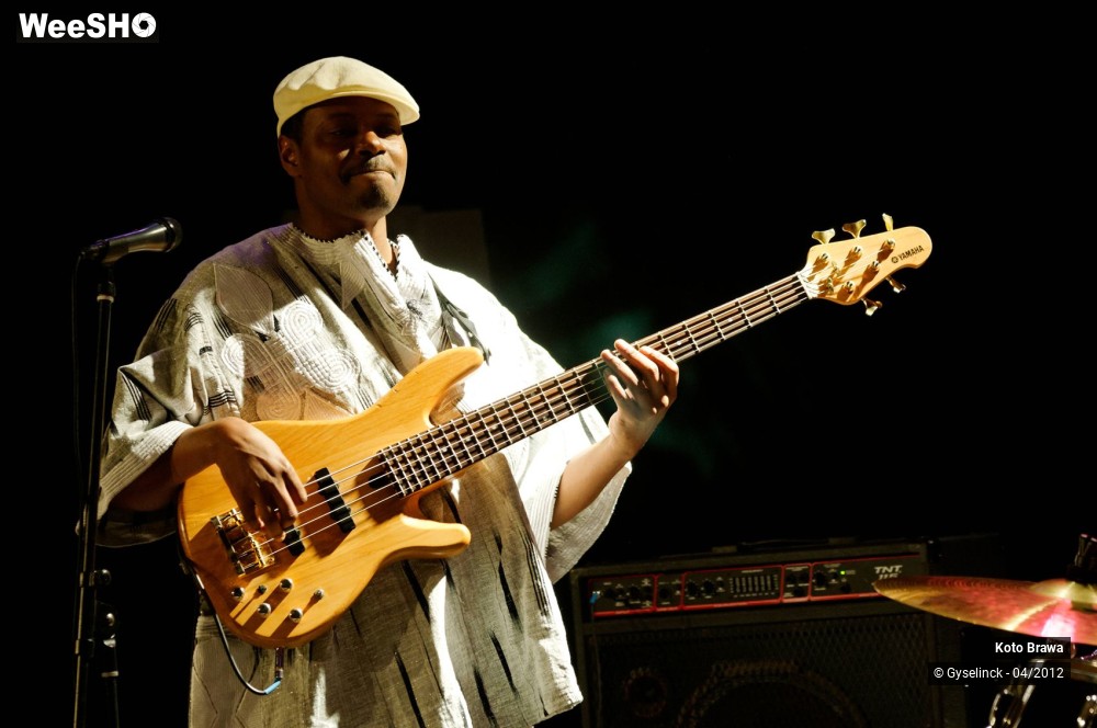 17/27 photos du spectacle Koto Brawa