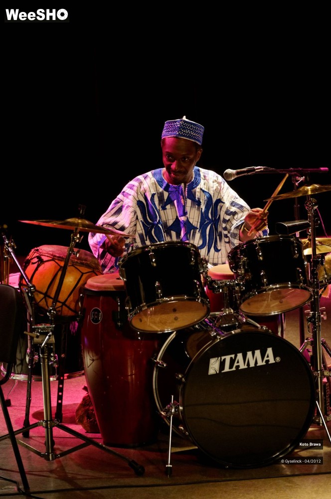 24/27 photos du spectacle Koto Brawa