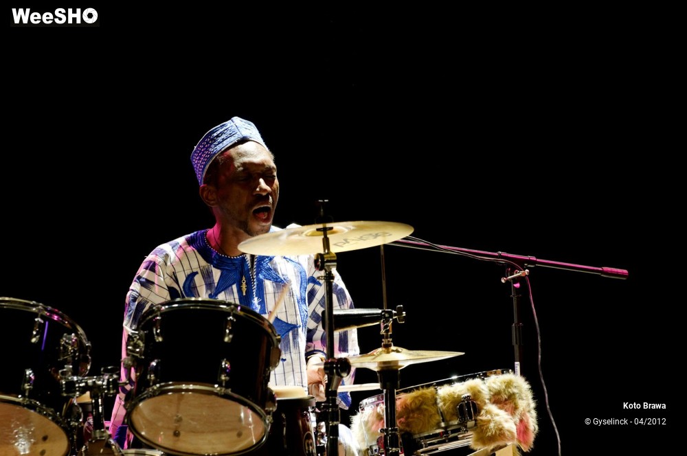 25/27 photos du spectacle Koto Brawa