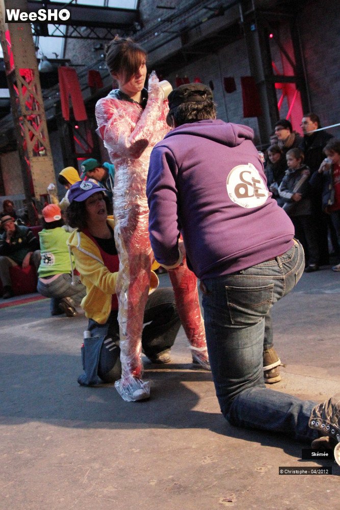 23/40 photos du spectacle Les scotcheurs éclairés