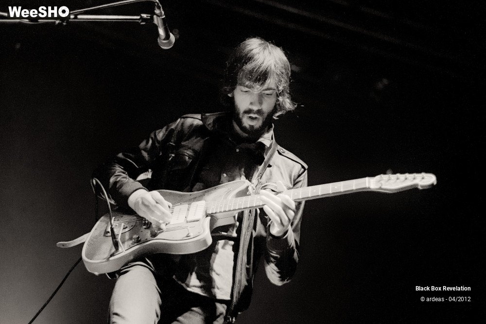 20/33 photos du spectacle The Black Box Revelation