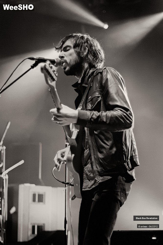 24/33 photos du spectacle The Black Box Revelation