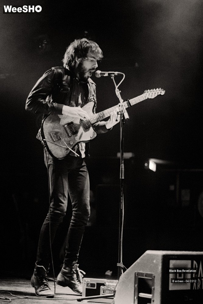 28/33 photos du spectacle The Black Box Revelation