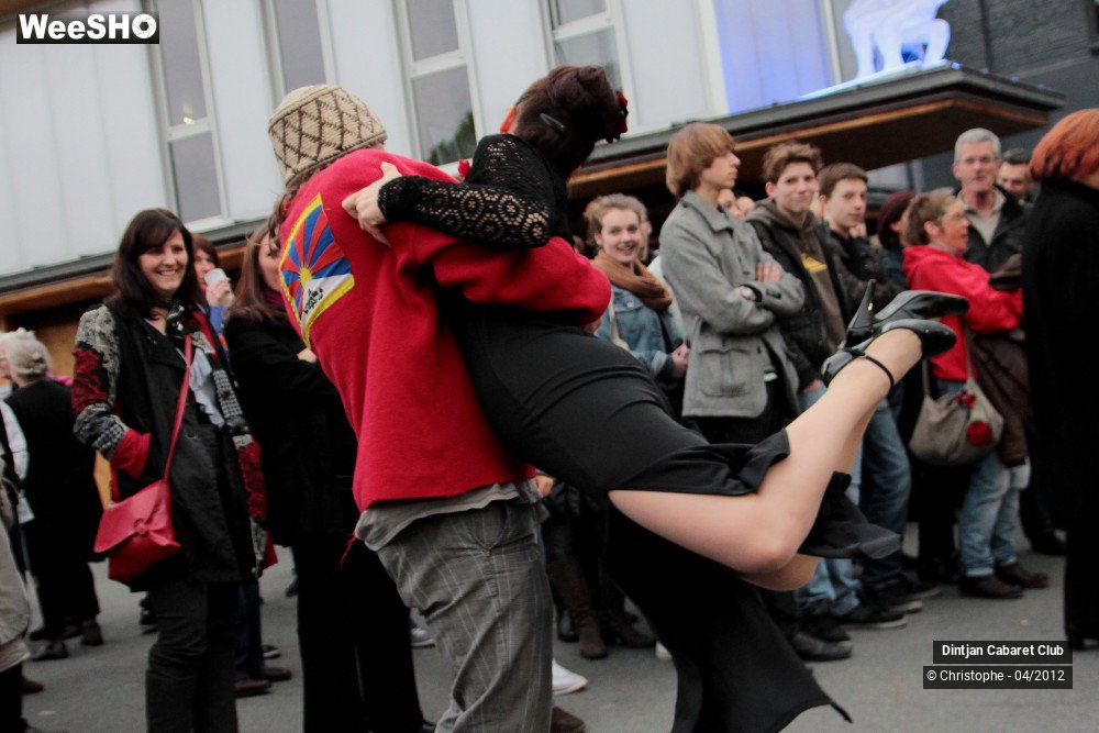 4/36 photos du spectacle Dintjan Cabaret Club