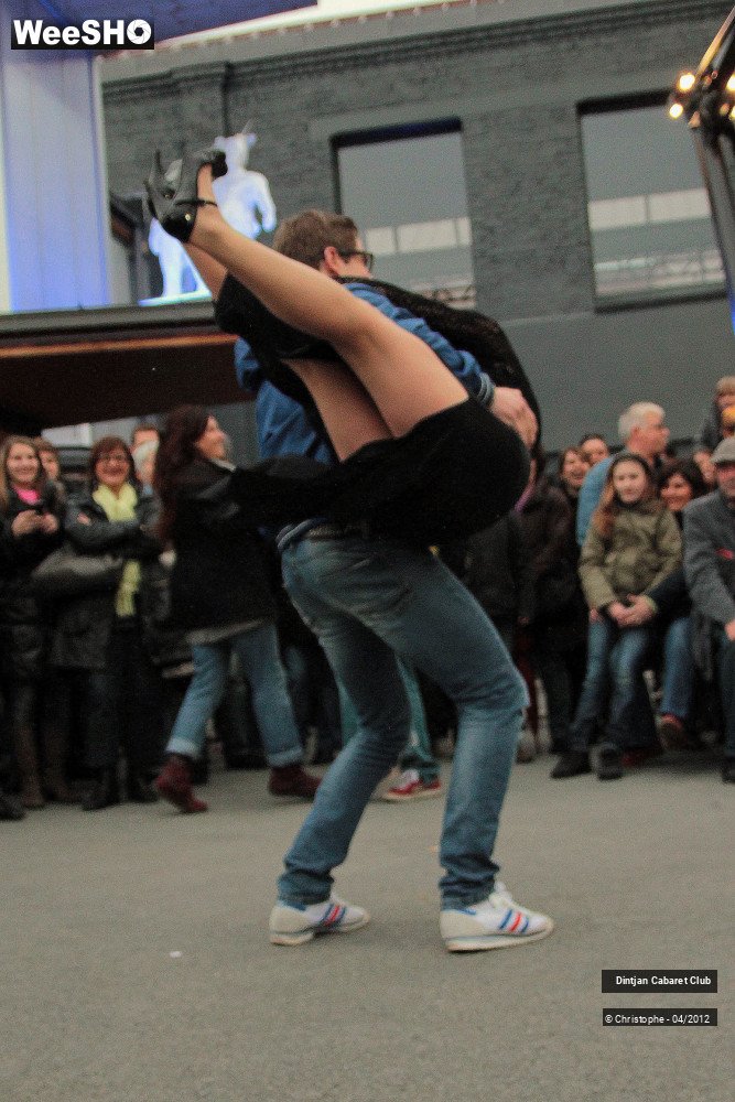 22/36 photos du spectacle Dintjan Cabaret Club