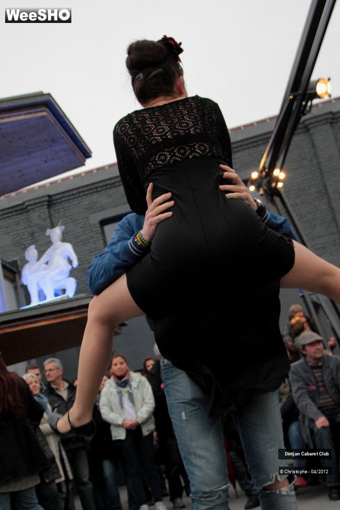 26/36 photos du spectacle Dintjan Cabaret Club