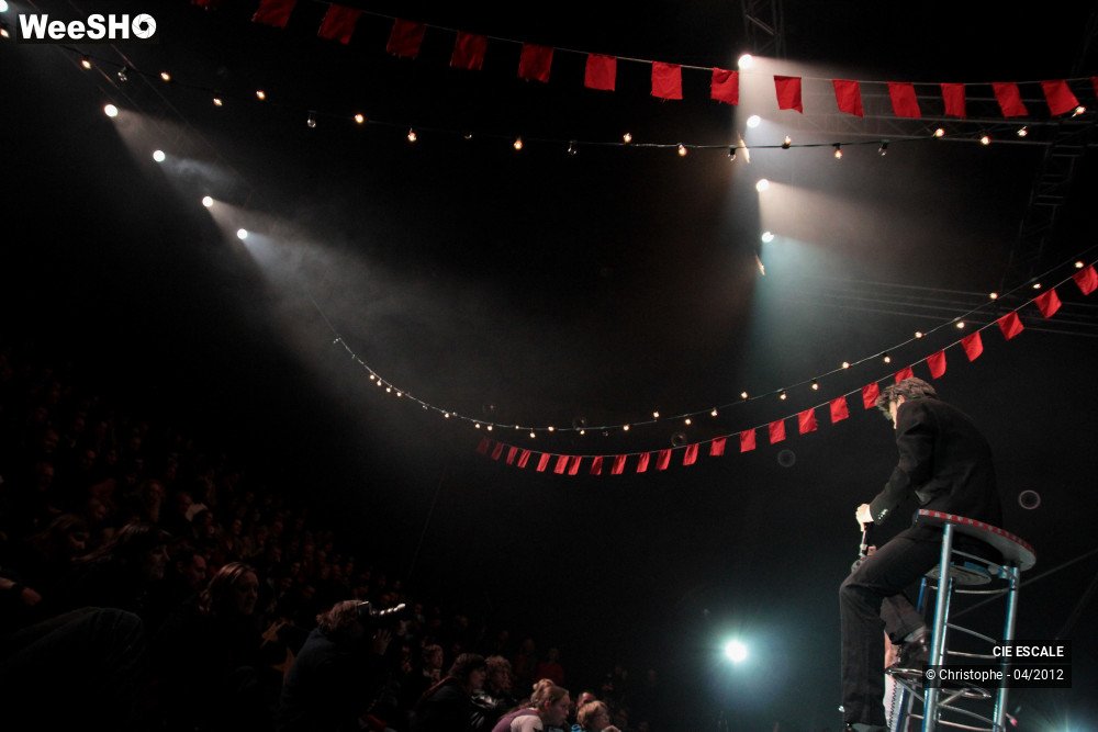 7/48 photos du spectacle Est ou Ouest - Proces d'intention