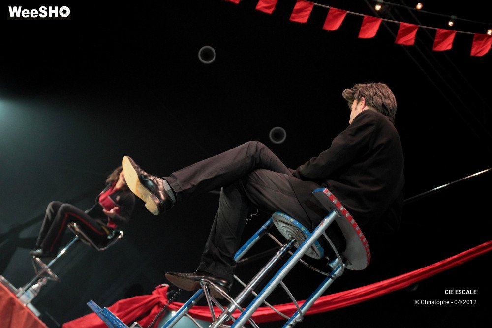 14/48 photos du spectacle Est ou Ouest - Proces d'intention