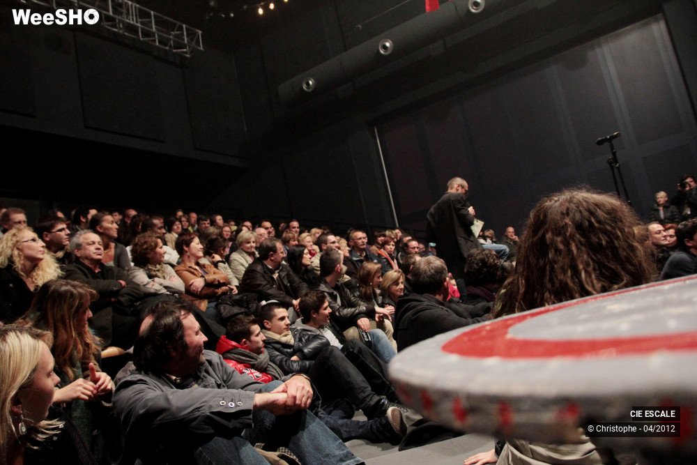 17/48 photos du spectacle Est ou Ouest - Proces d'intention