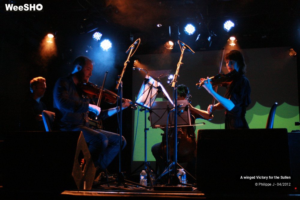 4/15 photos du spectacle A winged Victory for the Sullen