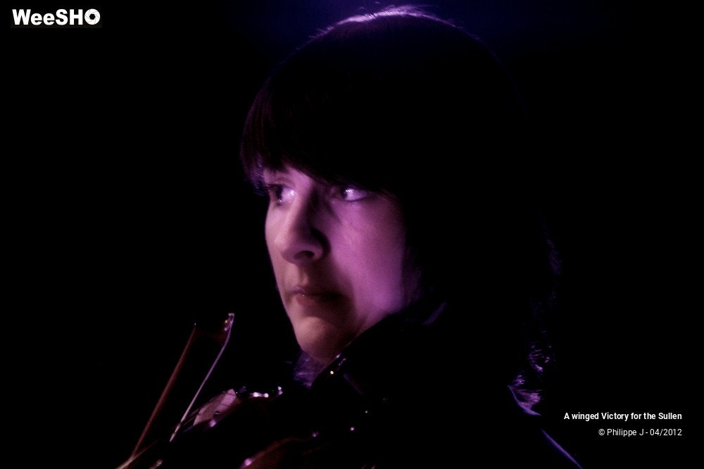 8/15 photos du spectacle A winged Victory for the Sullen