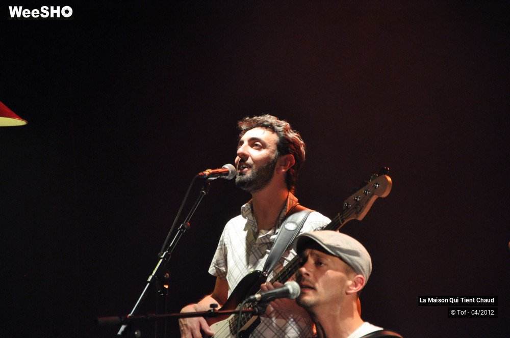 22/50 photos du spectacle La maison qui tient chaud