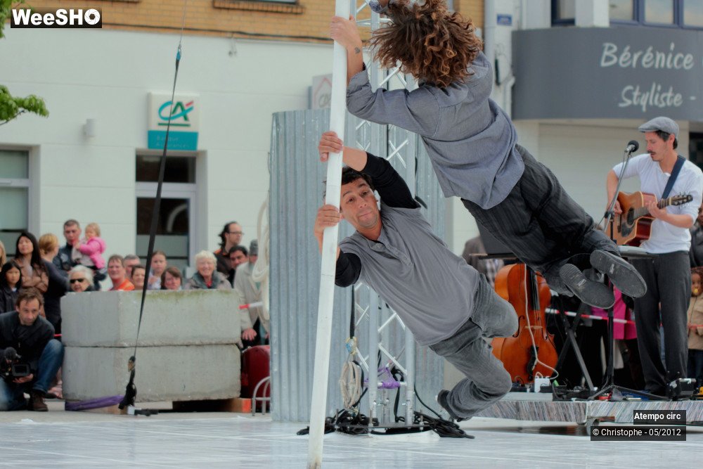 2/50 photos du spectacle Atempo circ