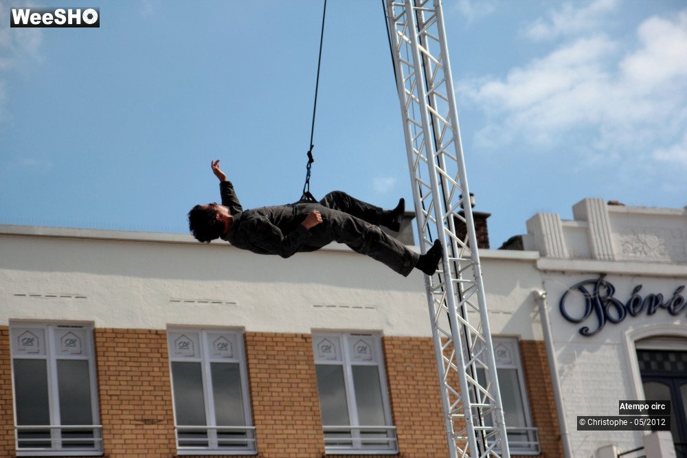 19/50 photos du spectacle Atempo circ