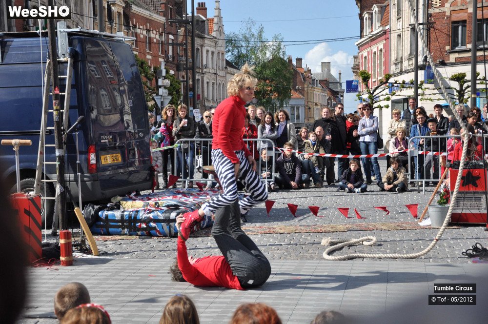 6/42 photos du spectacle Tumble Circus