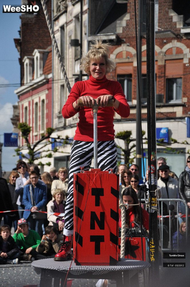 25/42 photos du spectacle Tumble Circus