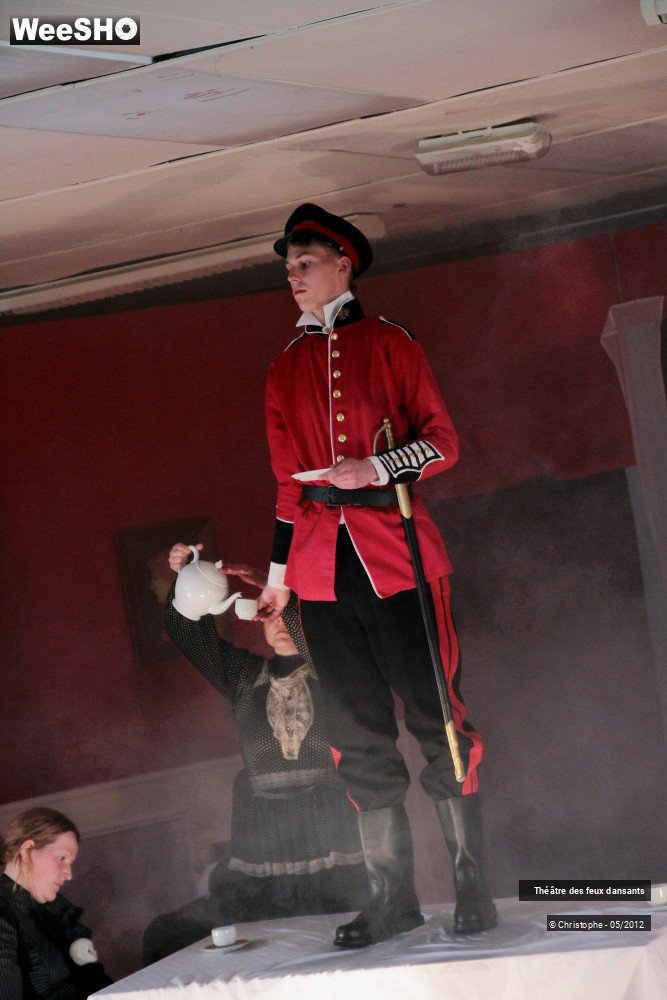 15/28 photos du spectacle Dedans la chambre