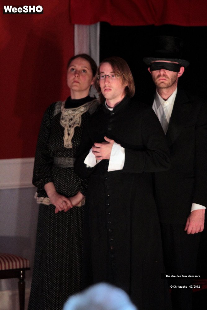 19/28 photos du spectacle Dedans la chambre