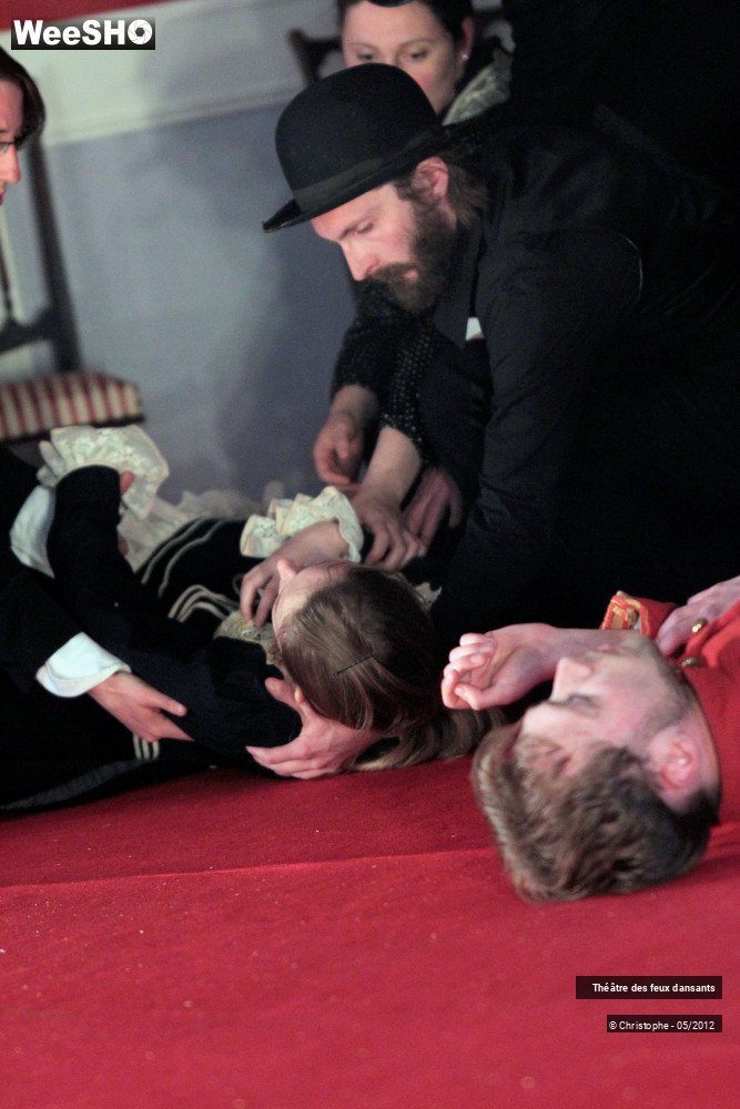 24/28 photos du spectacle Dedans la chambre