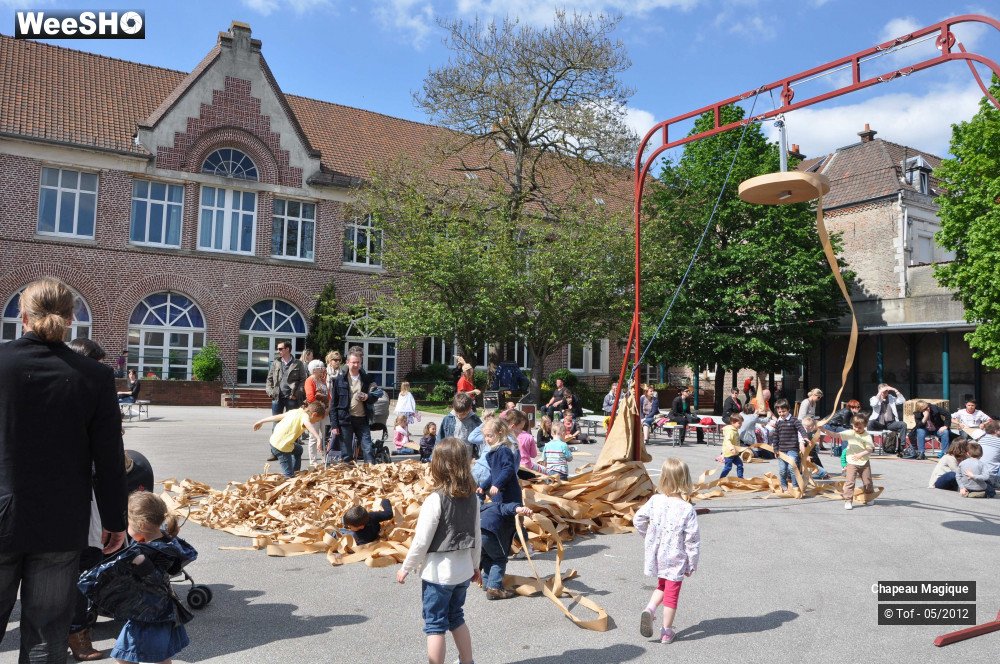 17/40 photos du spectacle Chapeau Magique