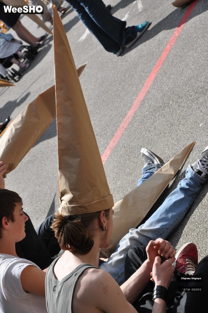 28/40 photos du spectacle Chapeau Magique