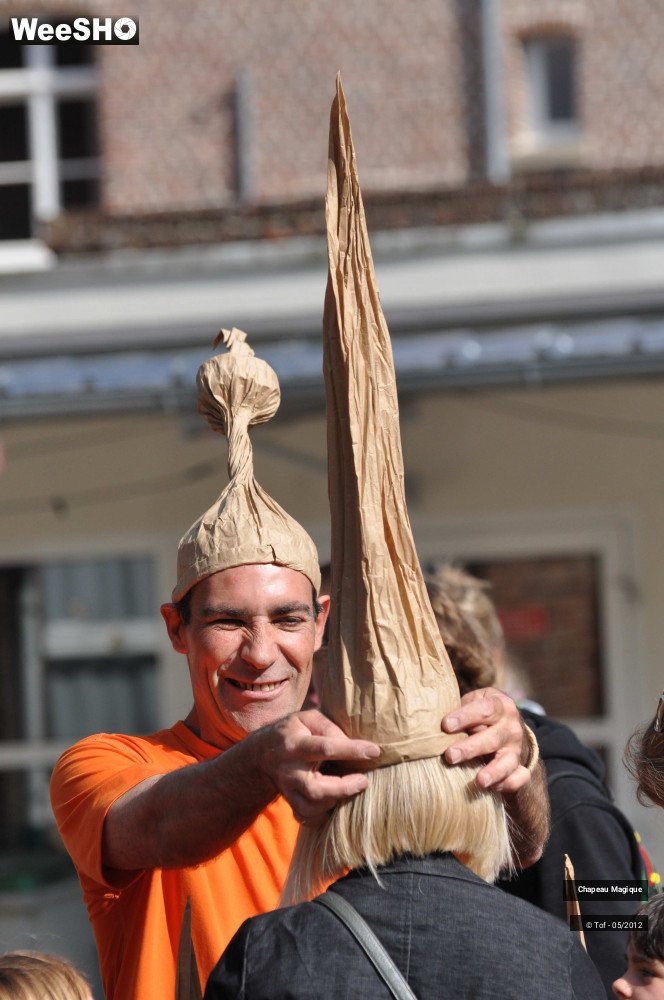 37/40 photos du spectacle Chapeau Magique