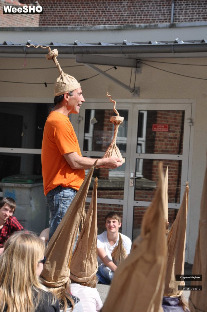 40/40 photos du spectacle Chapeau Magique