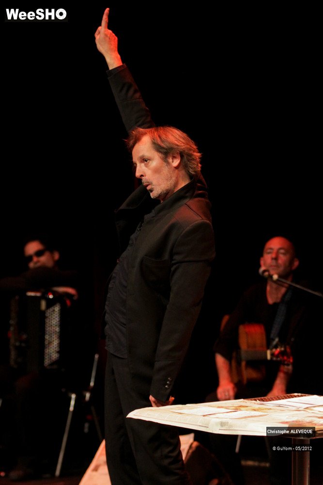 33/40 photos du spectacle Christophe ALEVEQUE
