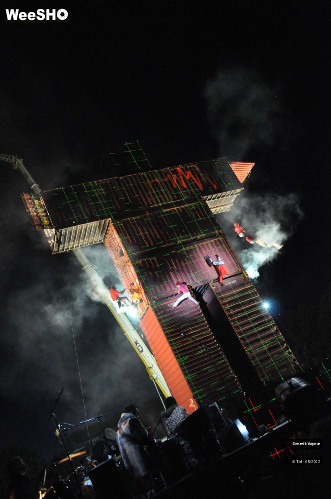 17/33 photos du spectacle Générik Vapeur