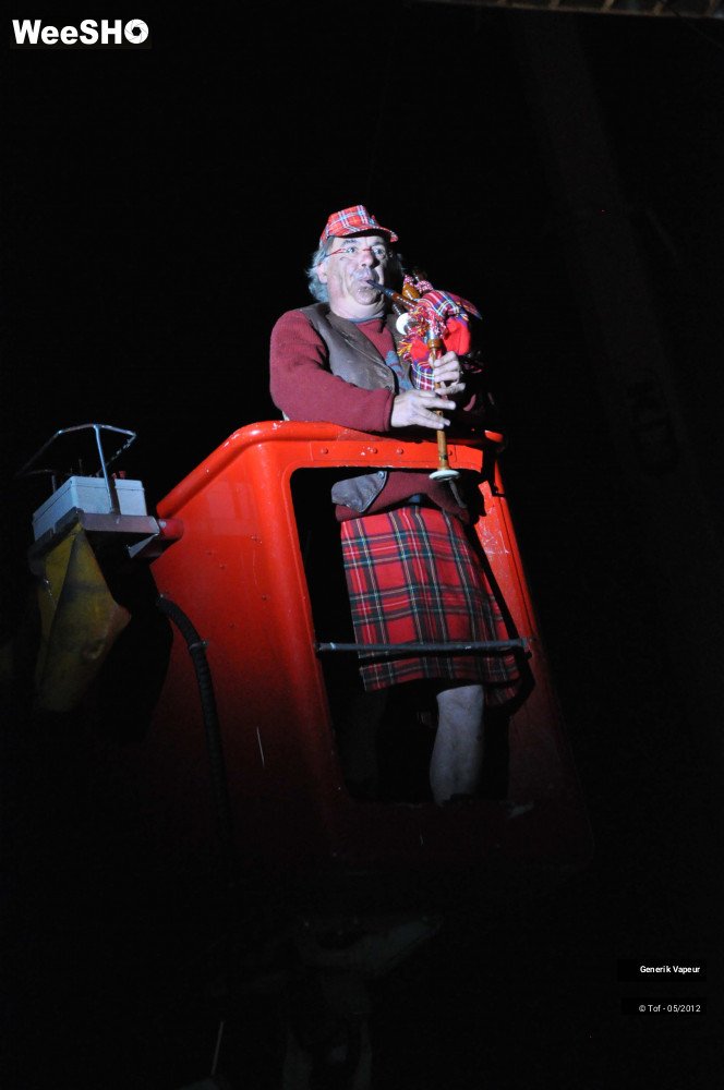 20/33 photos du spectacle Générik Vapeur