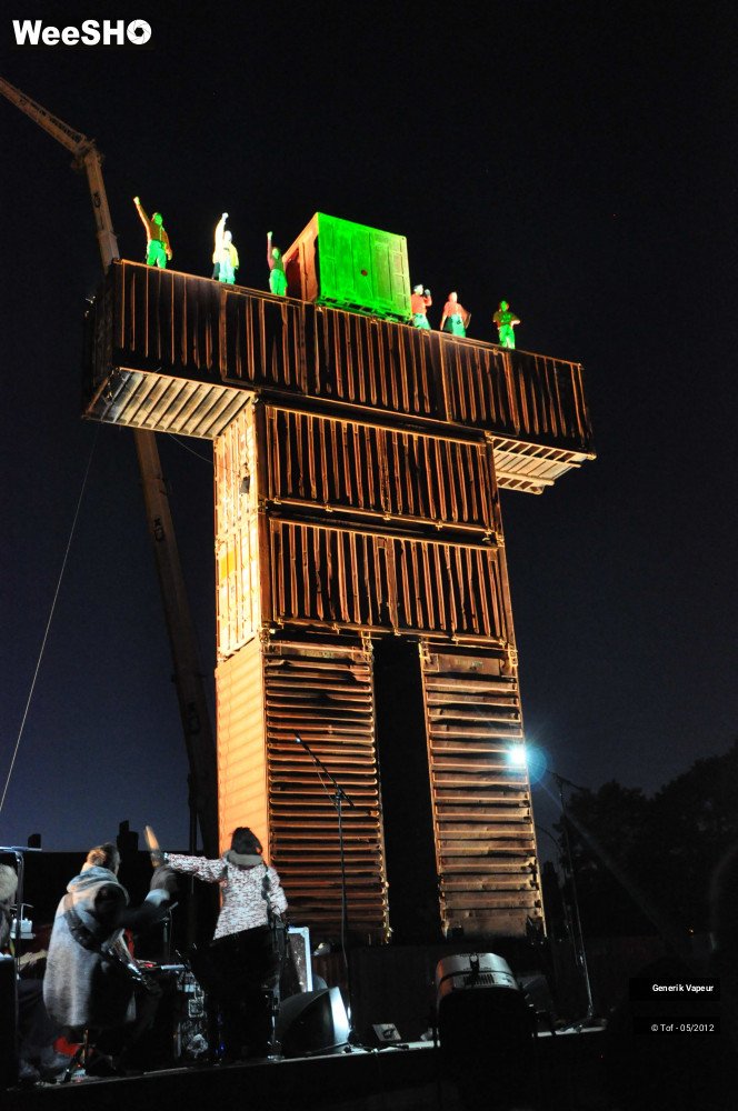 23/33 photos du spectacle Générik Vapeur