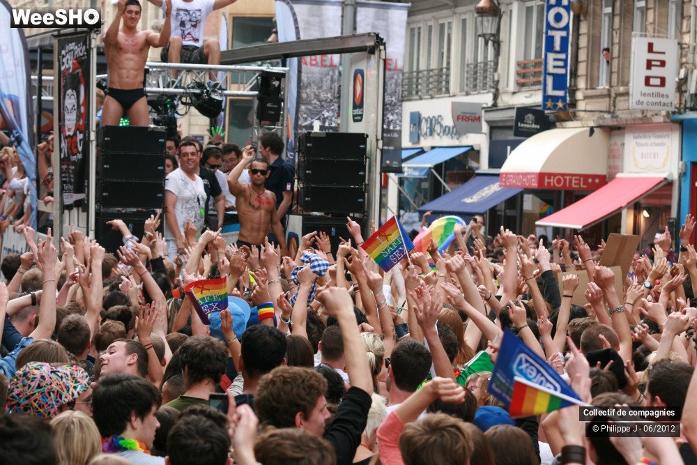 3/48 photos du spectacle Gay Pride 2012 1