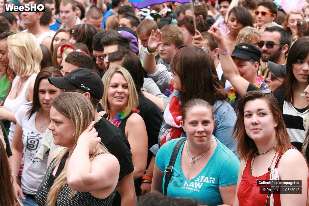 7/48 photos du spectacle Gay Pride 2012 1