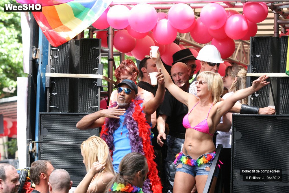 30/48 photos du spectacle Gay Pride 2012 1